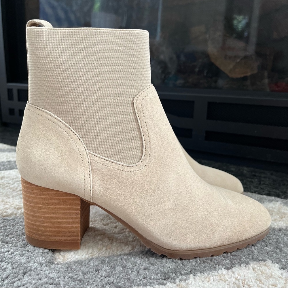 Violet & Red Loaded Knit Cuff Ankle Boots Booties Tan Womens Size 8.5 Block Heel